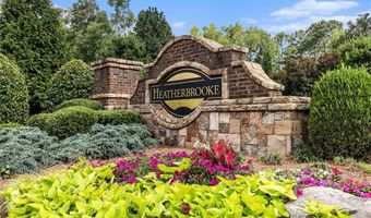 1963 Heatherbrooke Ln, Acworth, GA 30101