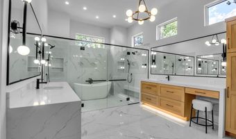 11 Sanctuary Ct, Amherst, NY 14221