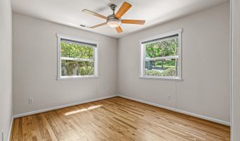 380 Hemlock Ln, Ashland, OR 97520