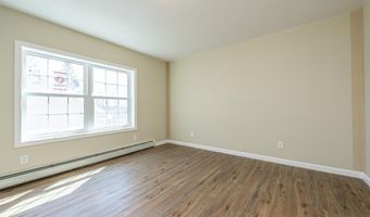 27 Drummond St, Auburn, ME 04210