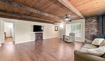 10840 Cedar St, Armona, CA 93202
