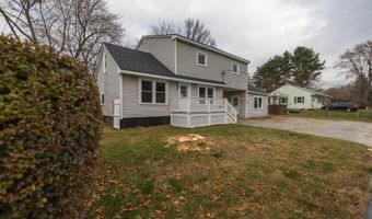27 Flanders St, Auburn, ME 04210