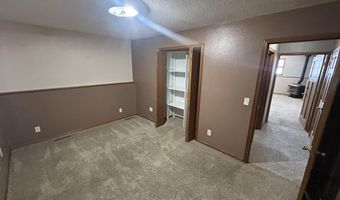 610 NE 19th Ave, Aberdeen, SD 57401