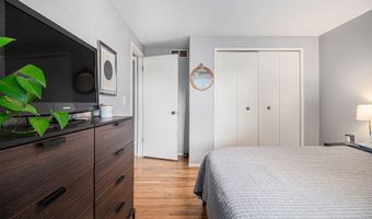 2576 Packard St, Ann Arbor, MI 48104