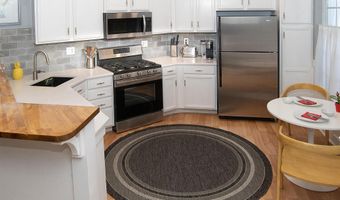 75 E Woodland Ave 75, Absecon, NJ 08201