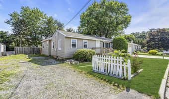9 Frederick Dr, Bayville, NJ 08721