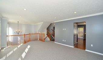 665 E Village Green Blvd, Adams Twp., PA 16046