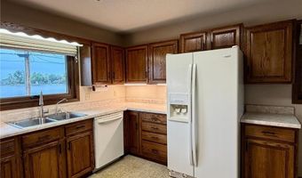 146 Washington Ave, Alden, MN 56009