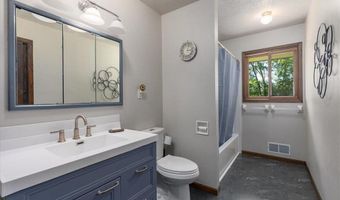 1449 30th Ave, Alden, WI 54001
