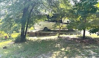 850 Gambier Dr, Alford, FL 32420