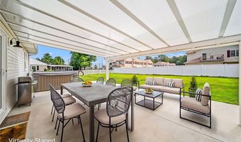 2716 Russell Rd, Ashtabula, OH 44004