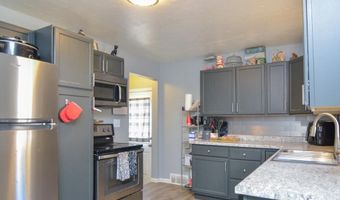 816 E HARRISON St, Appleton, WI 54915