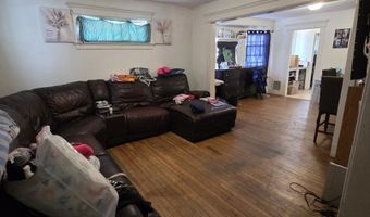 18 Darby St, Bloomfield, CT 06002