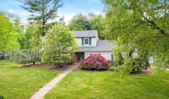 27 DELAWARE RIM Dr, Yardley, PA 19067