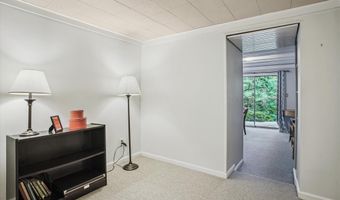 3818 N RIDGEVIEW Rd, Arlington, VA 22207