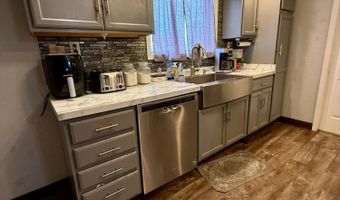 325 HUDSON St, Antigo, WI 54409