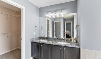 108 Camberly Ln, Aberdeen, NC 28315