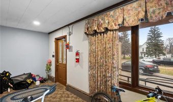 320 7th Ave E, Alexandria, MN 56308