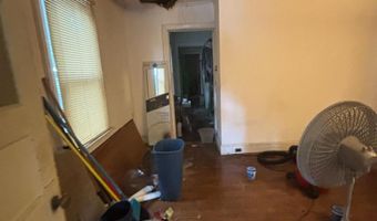 202 MOHICAN St, Essington, PA 19029