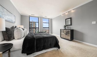 1016 WAYNE St 1007, Arlington, VA 22204