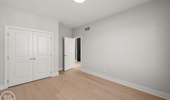 880 Hemlock Dr, Addison, MI 48370