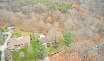 755 Sand Run Rd, Akron, OH 44313