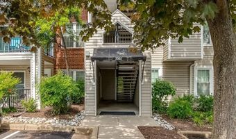 3305 WYNDHAM Cir 353, Alexandria, VA 22302