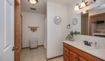 3616 Southridge Ln, Bismarck, ND 58504