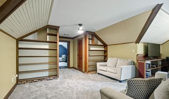 990 Buckwood Rd, Bauxite, AR 72011