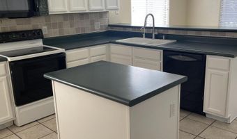 1381 W PELICAN Ct, Chandler, AZ 85286