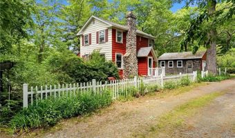 25 Pineland St, North Kingstown, RI 02852