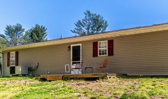 121 White Pine Rd, Beattyville, KY 41311
