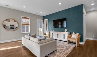 25493 GRASSY MEADOW Dr, Aldie, VA 20105