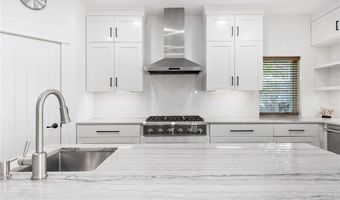 116 Bay Ct, Aransas Pass, TX 78336