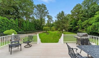 129 Valerie Ct, Cranston, RI 02921