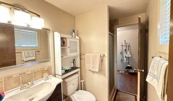 110 Lakeshore Dr, Cascade, ID 83611