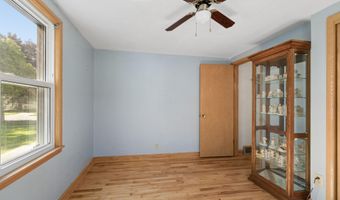 1352 W COMMERCIAL St, Appleton, WI 54914