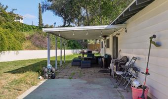 734 Hackberry Pl, Fallbrook, CA 92028