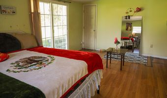 16 Apalachee St, Apalachicola, FL 32320
