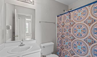 207 Stonecreek Dr, Apex, NC 27539