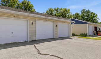 412 Faulkner Ct, Ames, IA 50014