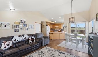 1038 S WEST Dr, Airway Heights, WA 99001