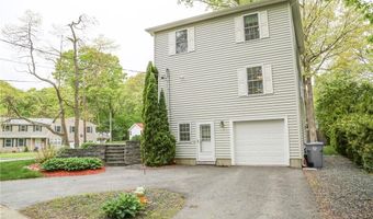 303 Reservoir Ave, Lincoln, RI 02865
