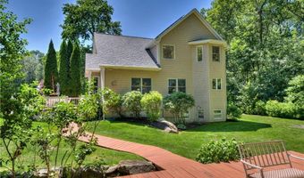 84 Bakewell Ct, Cranston, RI 02921