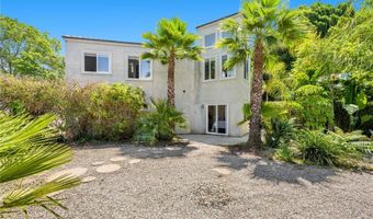210 N Stage Coach Ln, Fallbrook, CA 92028