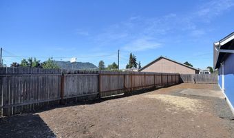 176 19TH St, Springfield, OR 97477