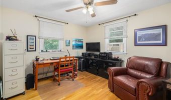 68 Daniel Dr, North Kingstown, RI 02852