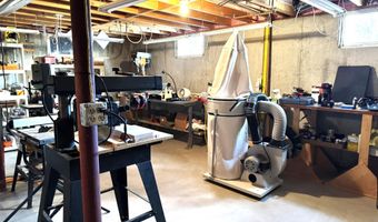 29 Mount Pleasant Dr, Brandon, VT 05733