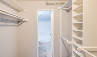 5911 EDSALL Rd 406, Alexandria, VA 22304