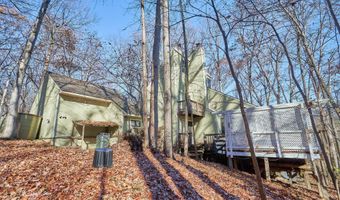 8415 SPICEWOOD Ct, Annandale, VA 22003